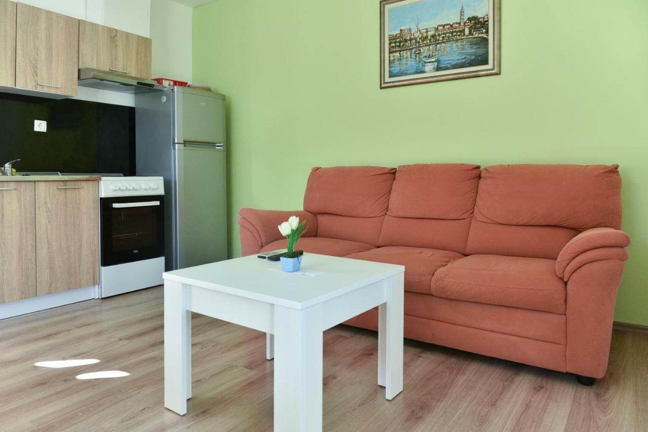 Apartman Karla Ljubuški Exterior foto